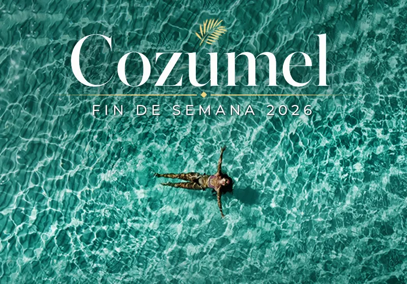 Vista aérea de Cozumel con aguas turquesa cristalinas y paisaje caribeño ideal para vacaciones.