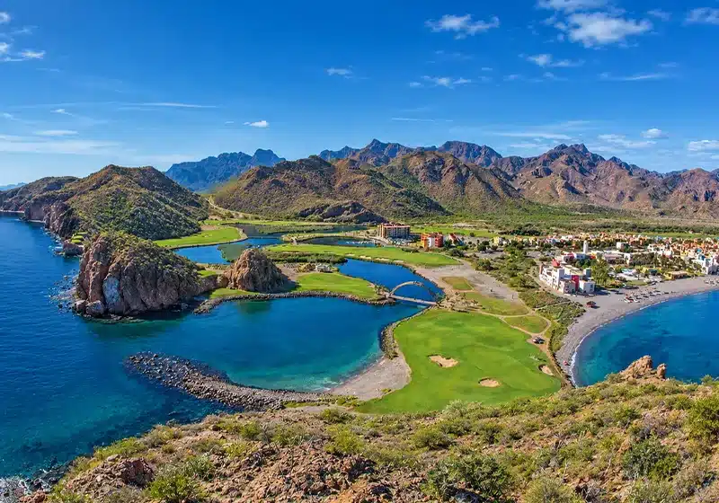 Loreto es un espectacular e histórico Pueblo Mágico ubicado en Baja California Sur, México